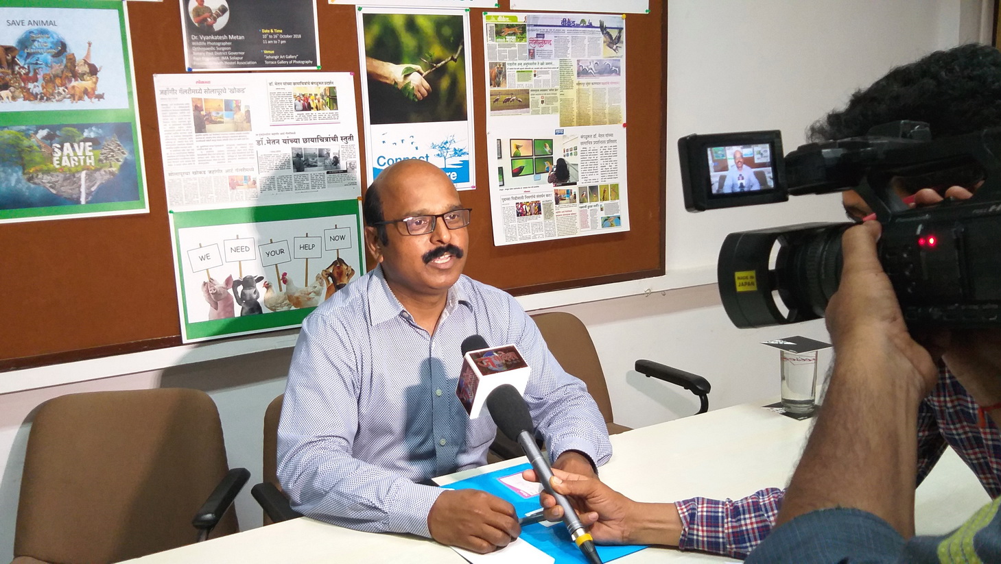 Jehangir Art Gallery - Image 26