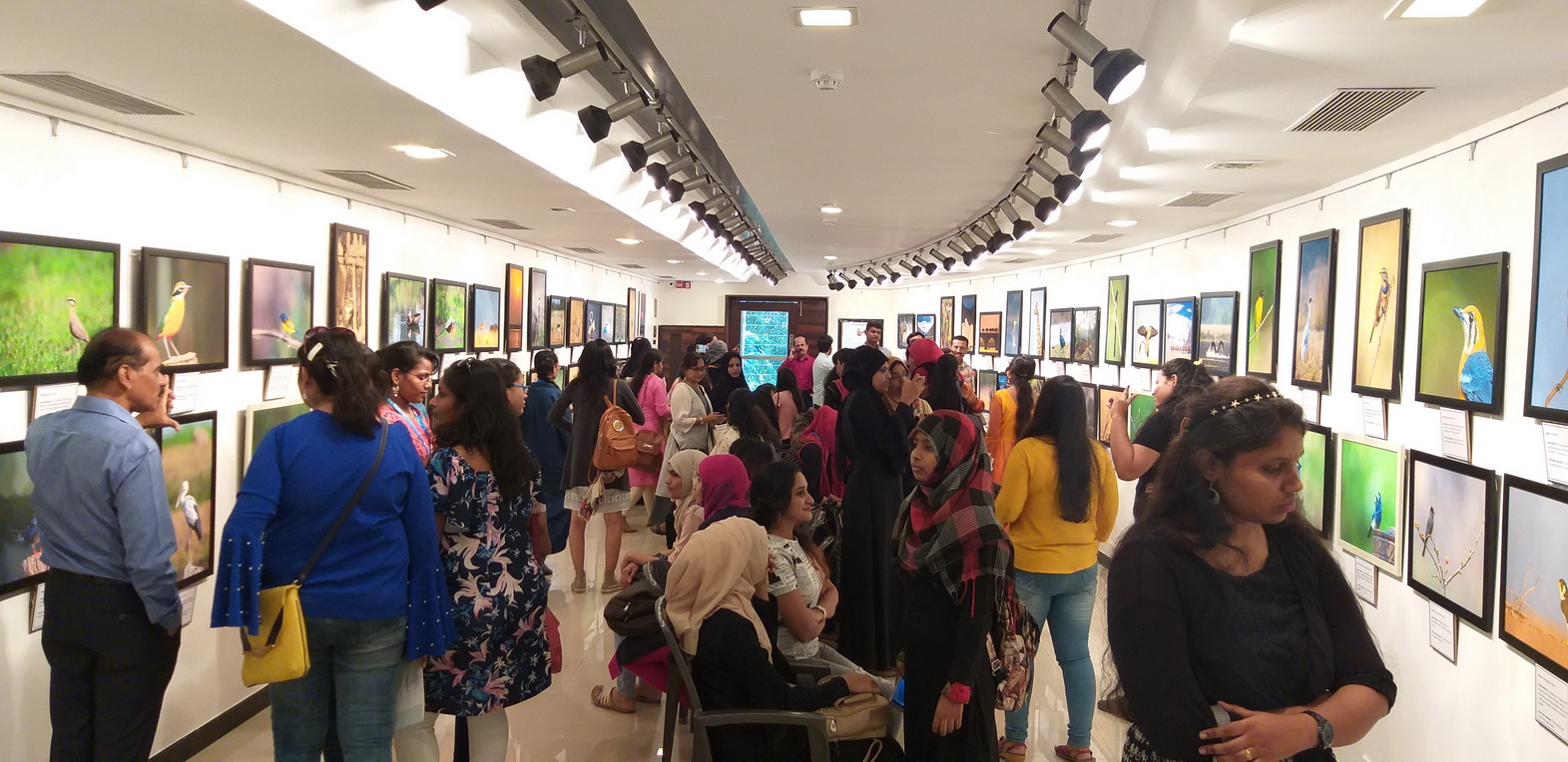 Jehangir Art Gallery - Image 12