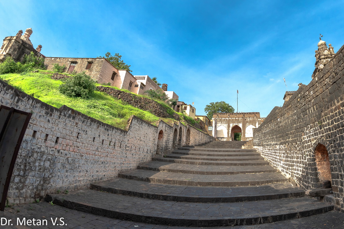 Shri Siddheshwar temple enterance Machnur Solapur 2