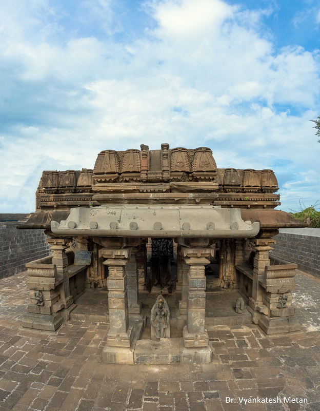14 A Shri Harihareshwar Temples Hattarsang Kudal sangam Solapur image Dr Vyankatesh Metan V32